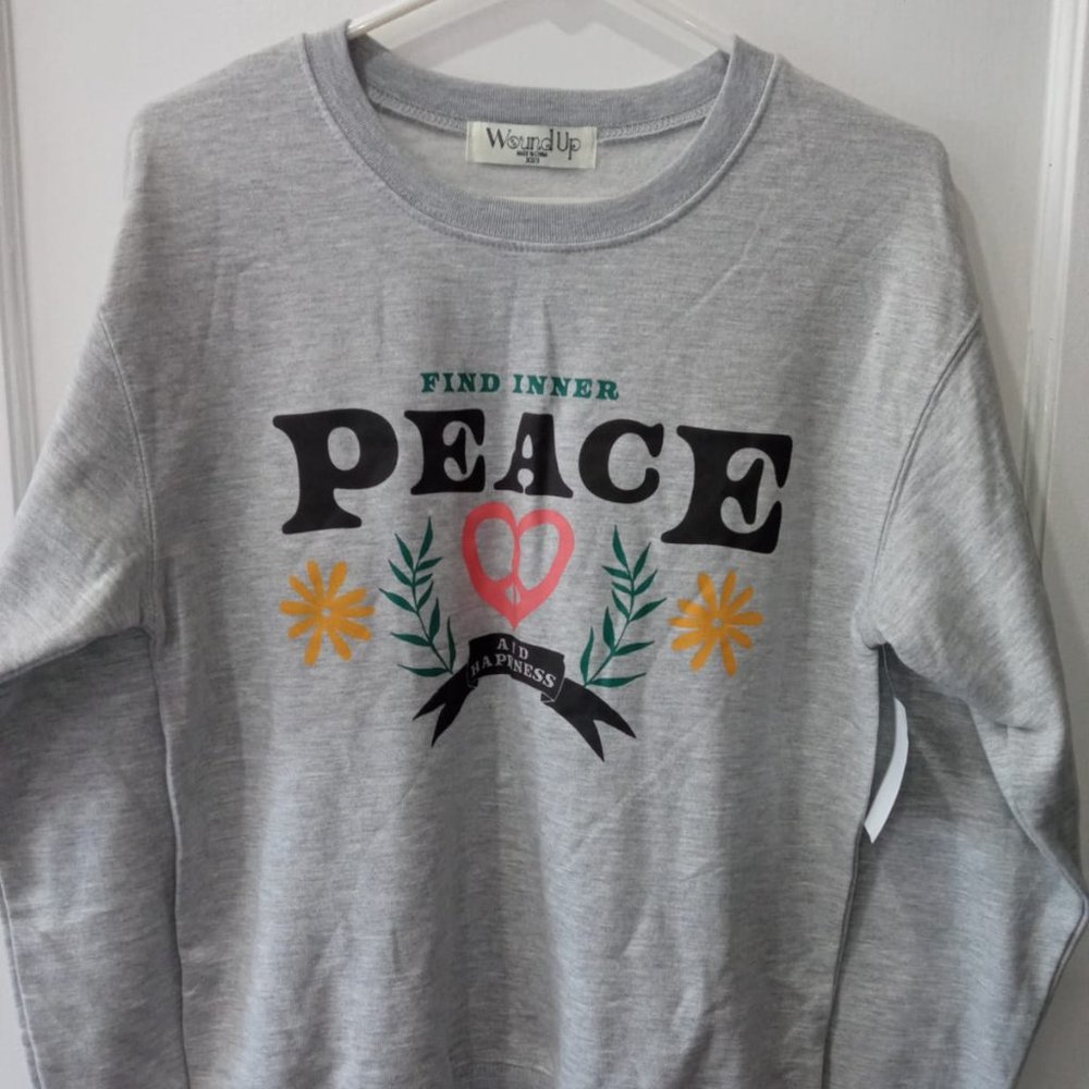 Gray Peace long-sleeved top